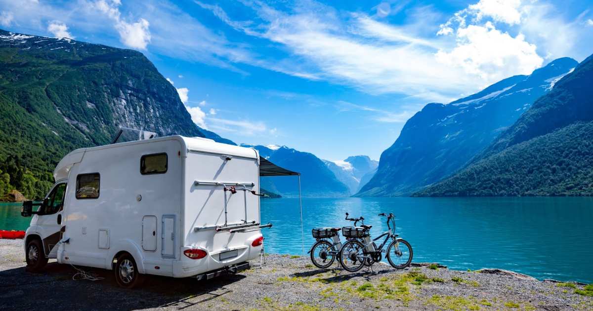 Can You Lease An RV? The Complete Guide For 2024