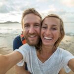 THE SECRET TO TAKING BETTER COUPLES PHOTOS